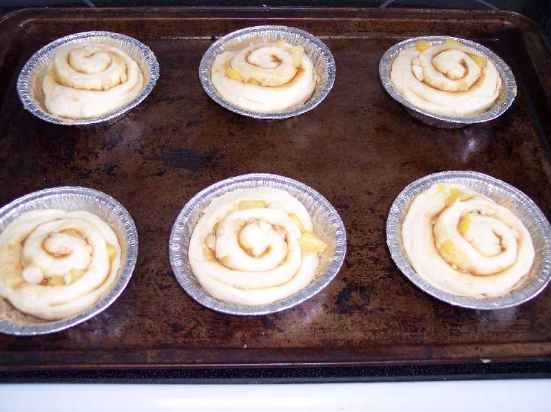 Pineapple Macadamia Nut Sticky Buns The Fresh Loaf